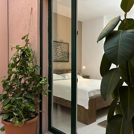 Tam Serviced 2Bdr Apartment City Center No6 Tirana Buitenkant foto