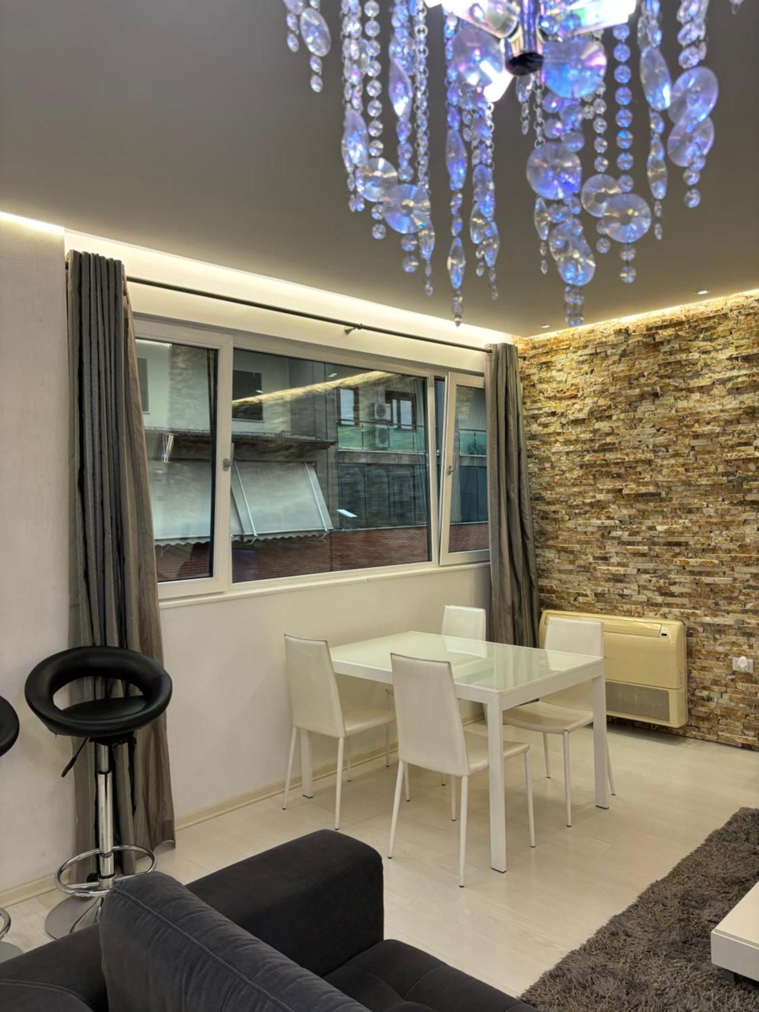 Tam Serviced 2Bdr Apartment City Center No6 Tirana Buitenkant foto
