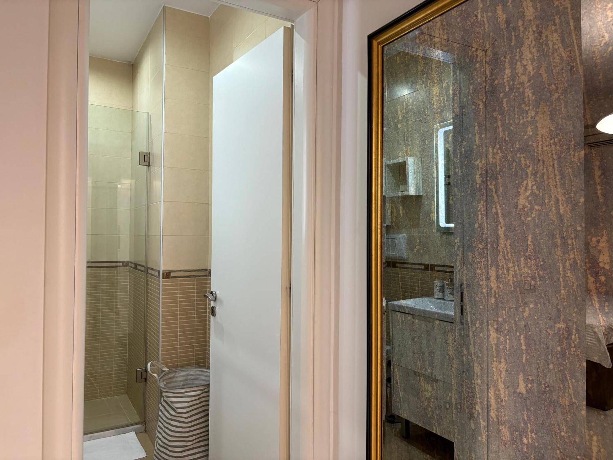 Tam Serviced 2Bdr Apartment City Center No6 Tirana Buitenkant foto