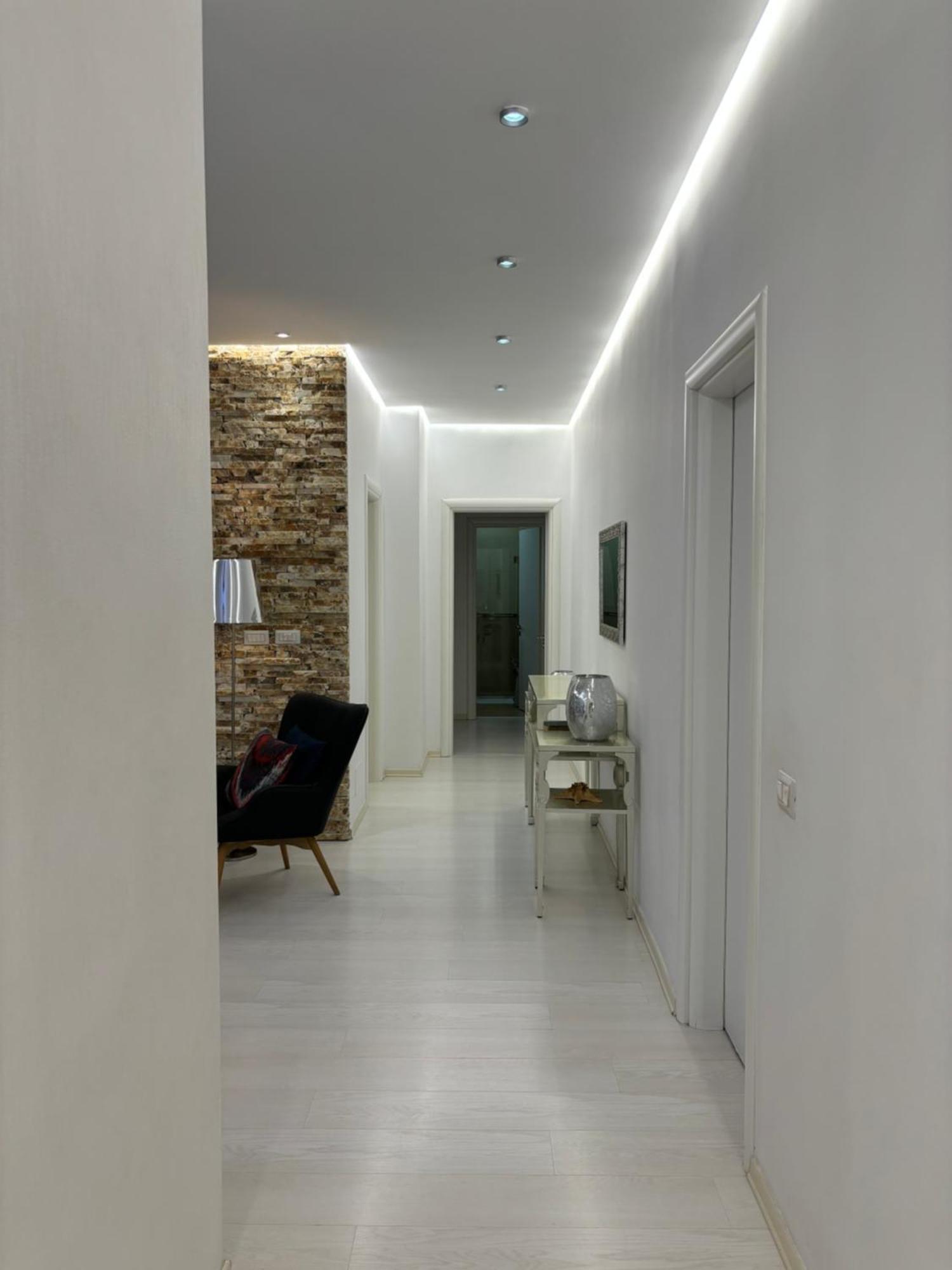 Tam Serviced 2Bdr Apartment City Center No6 Tirana Buitenkant foto