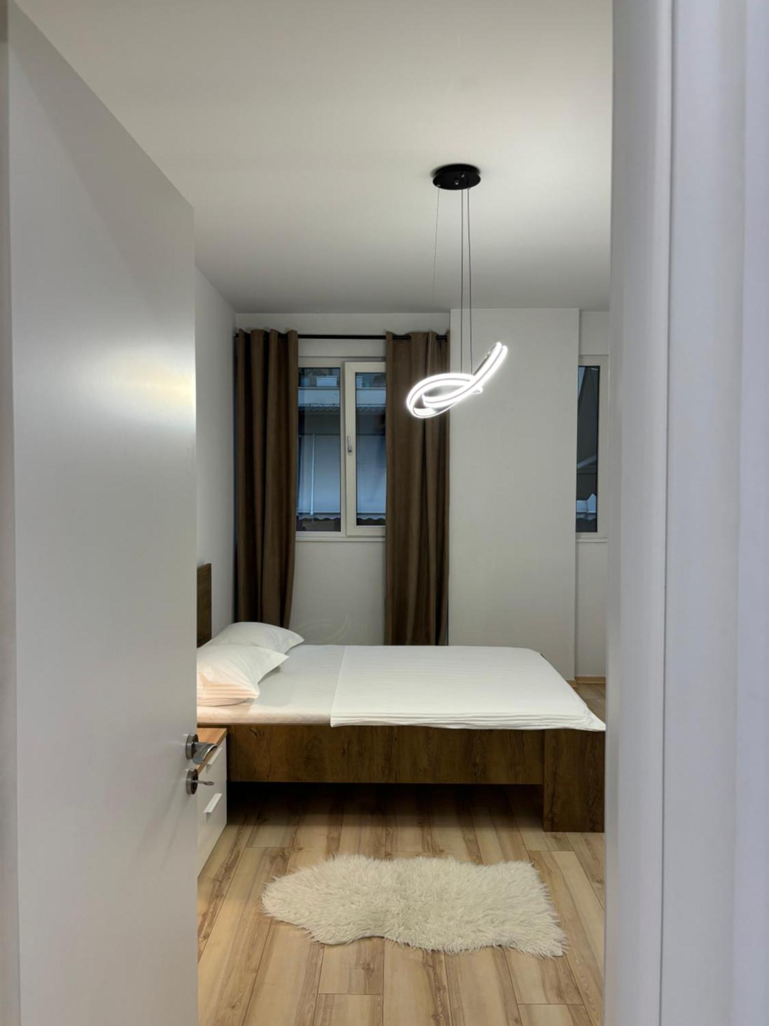 Tam Serviced 2Bdr Apartment City Center No6 Tirana Buitenkant foto