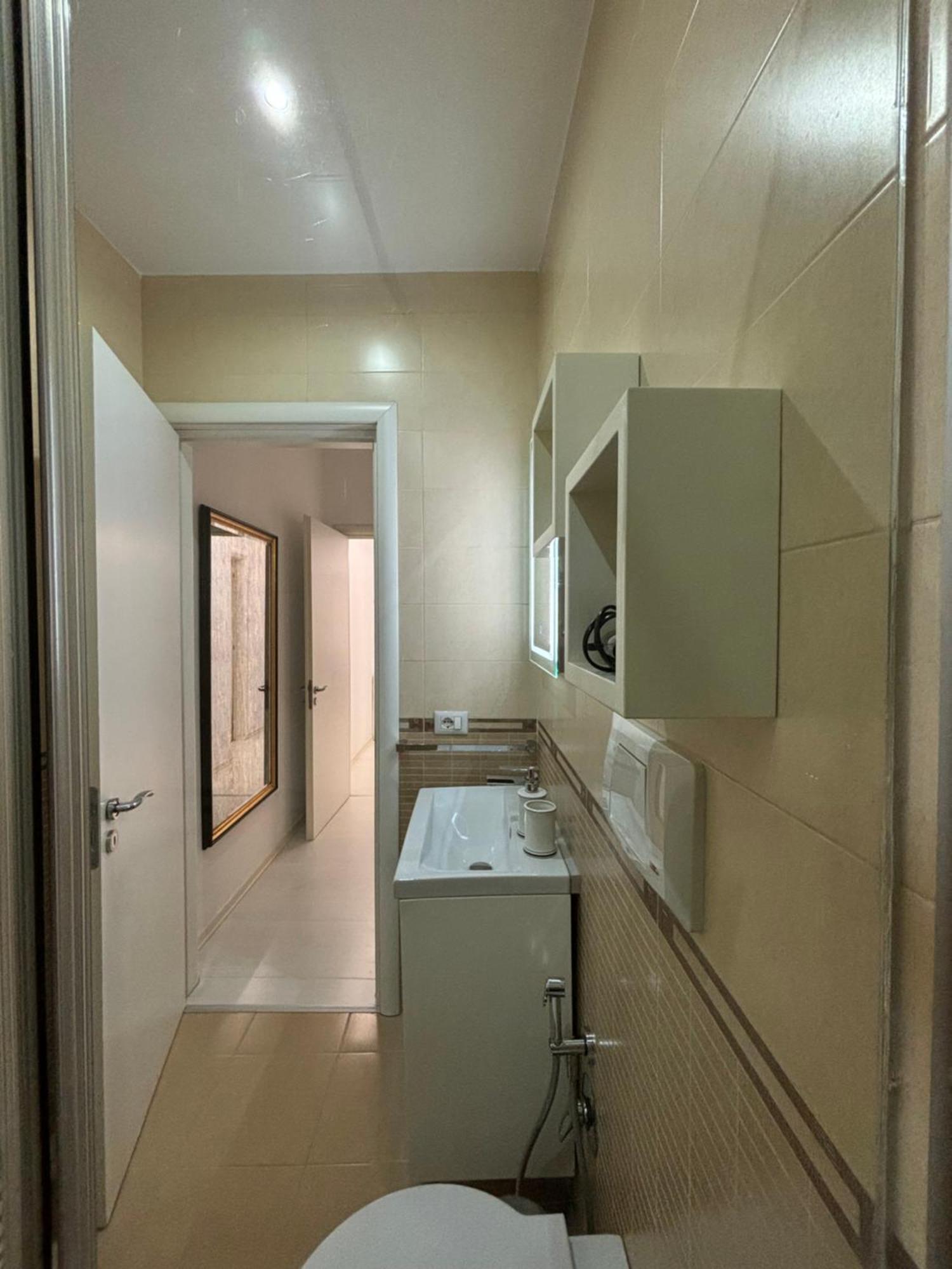 Tam Serviced 2Bdr Apartment City Center No6 Tirana Buitenkant foto