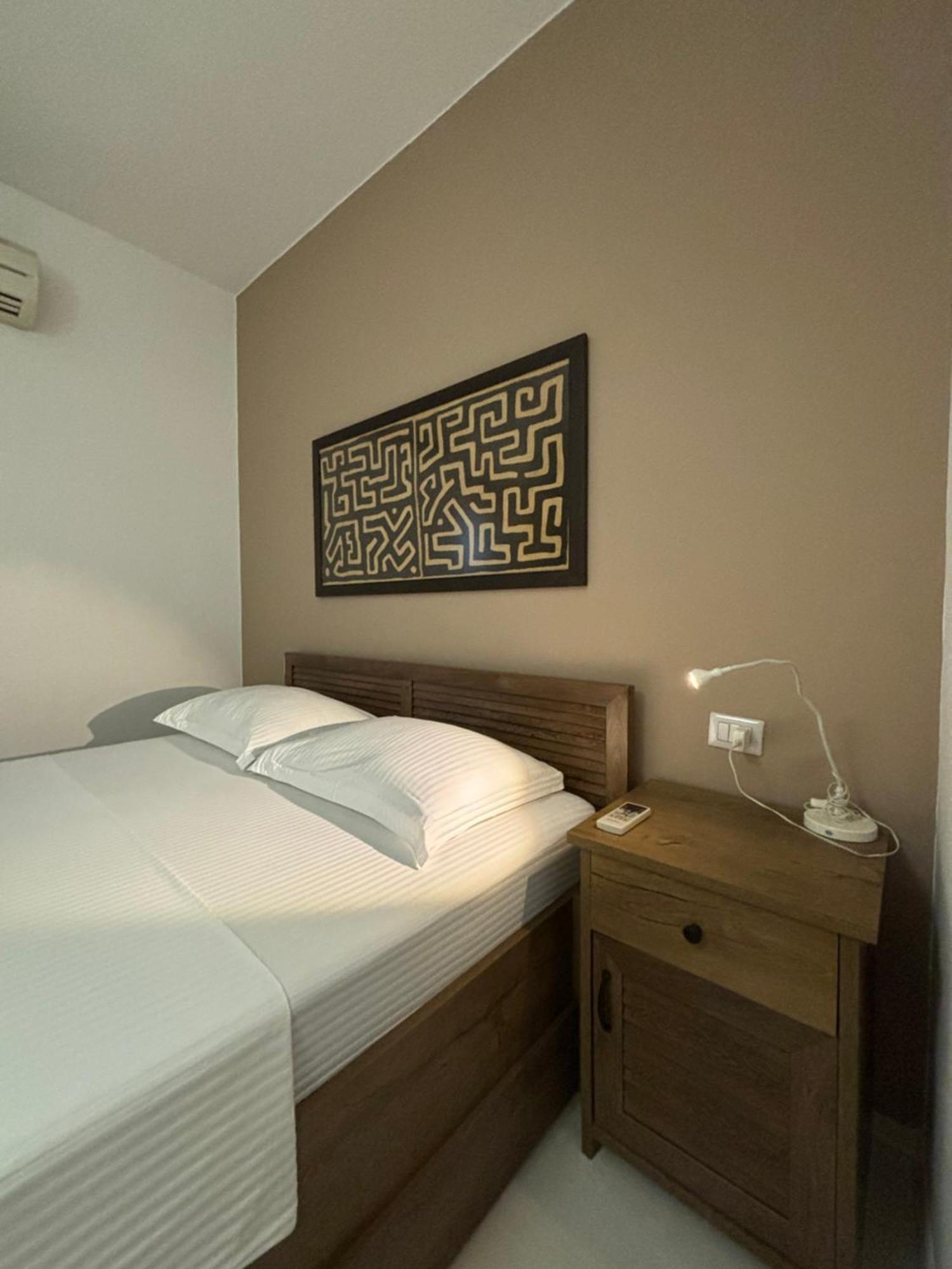 Tam Serviced 2Bdr Apartment City Center No6 Tirana Buitenkant foto