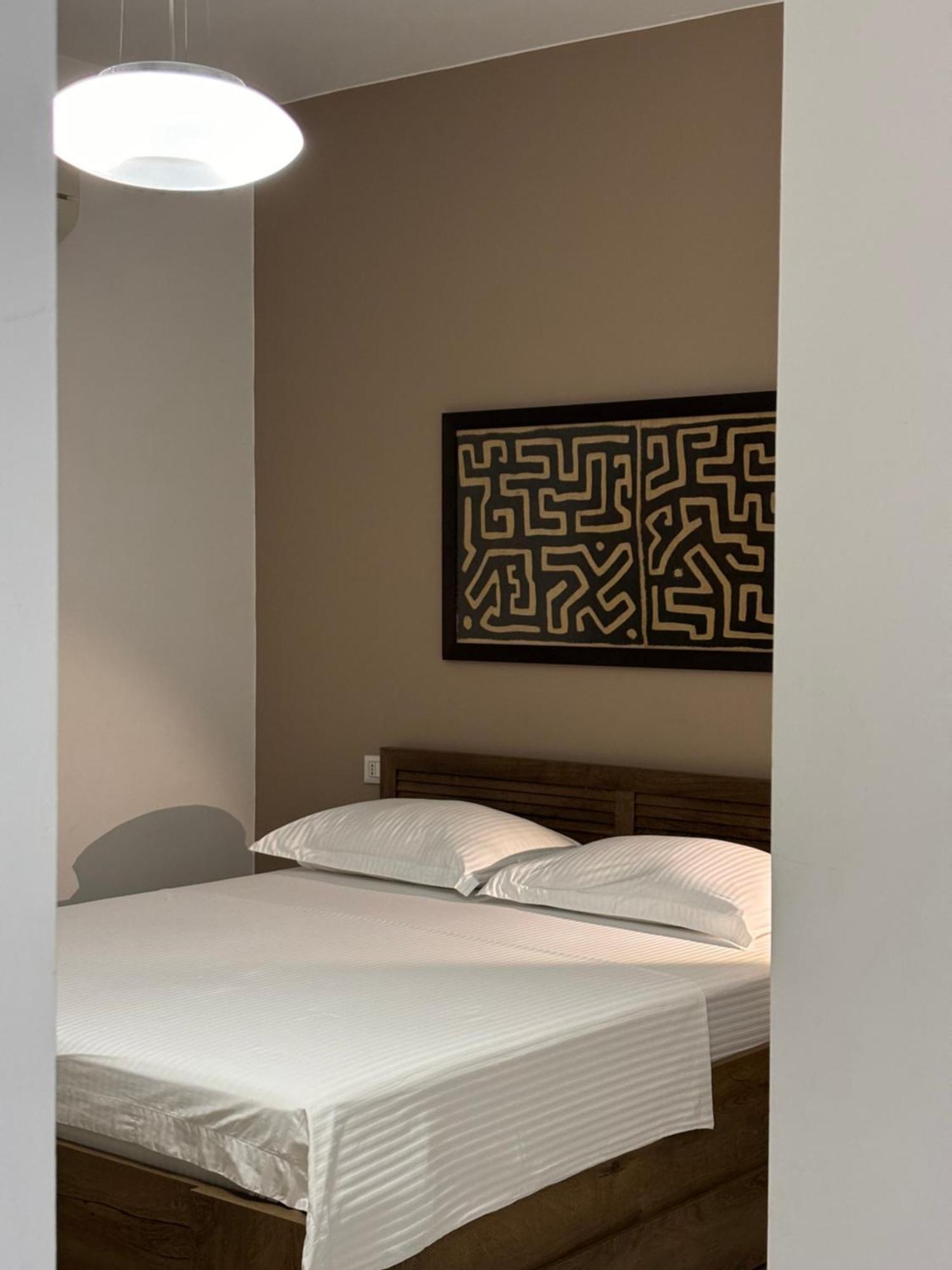 Tam Serviced 2Bdr Apartment City Center No6 Tirana Buitenkant foto